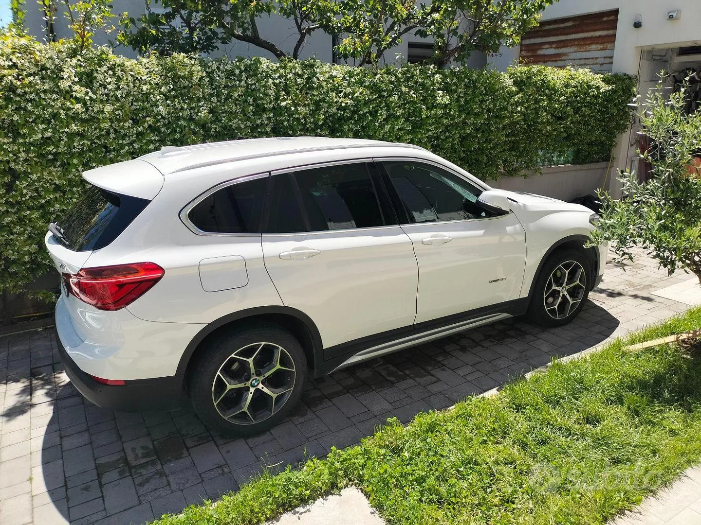BMW X1 2015 photo 2