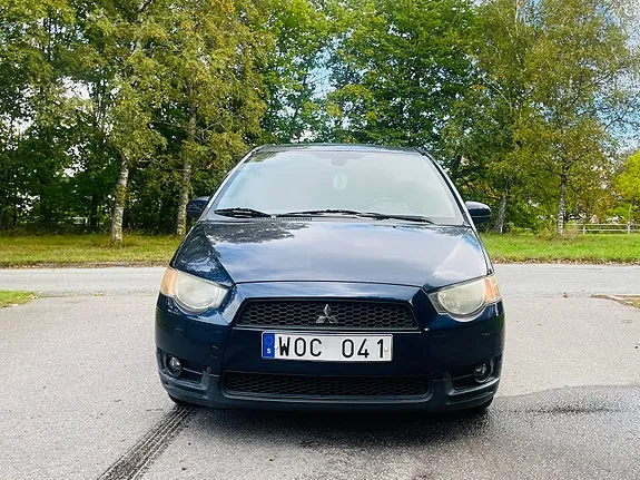 Mitsubishi Colt 2011 photo 3