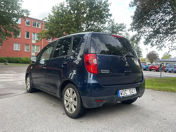 Mitsubishi Colt 2011 photo 4