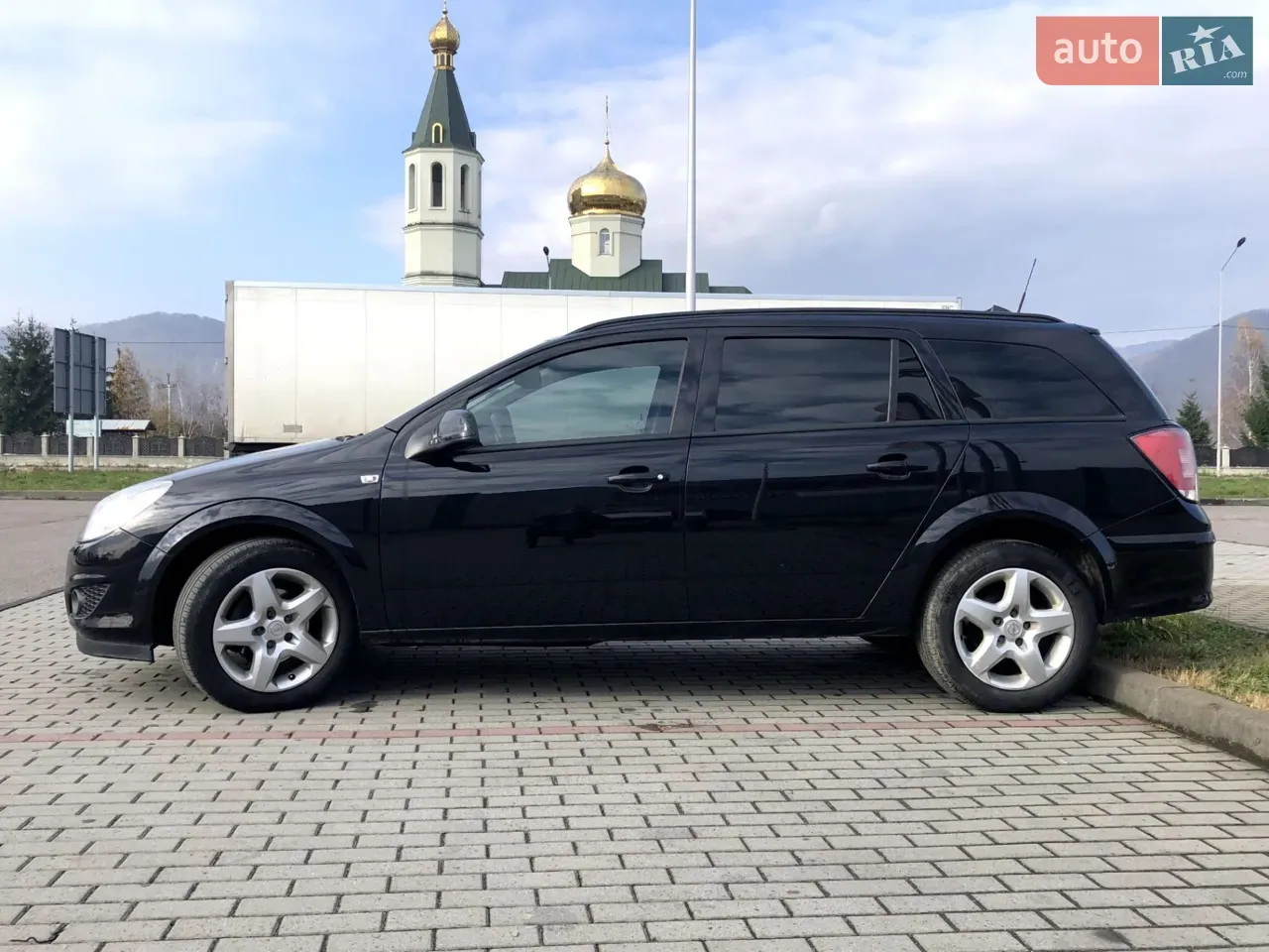 Opel Astra 2009 photo 3