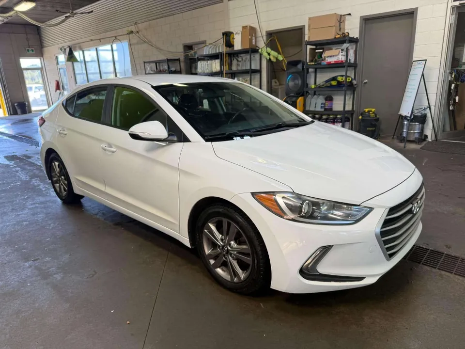 Hyundai Elantra 2017 photo 2