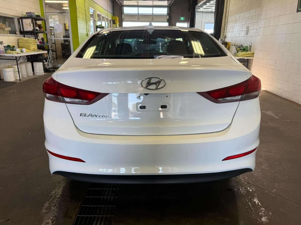 Hyundai Elantra 2017 photo 4
