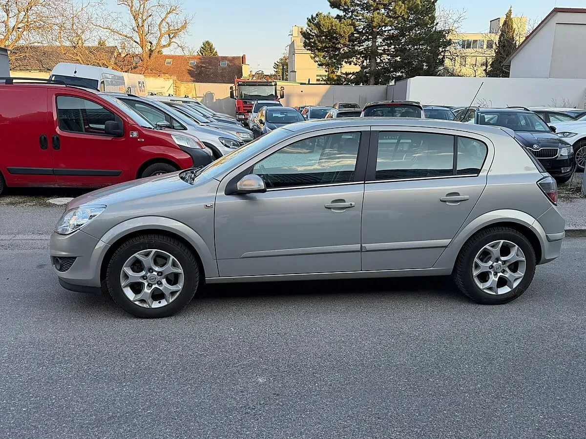Opel Astra 2008 photo 5