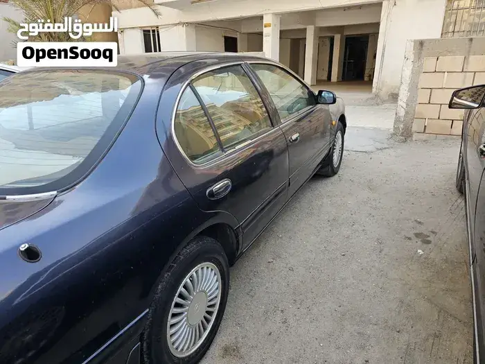 Nissan Maxima 1998 photo 2