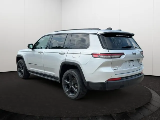 Jeep Grand Cherokee L 2024 photo 4