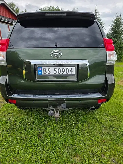Toyota Land Cruiser 2010 photo 4