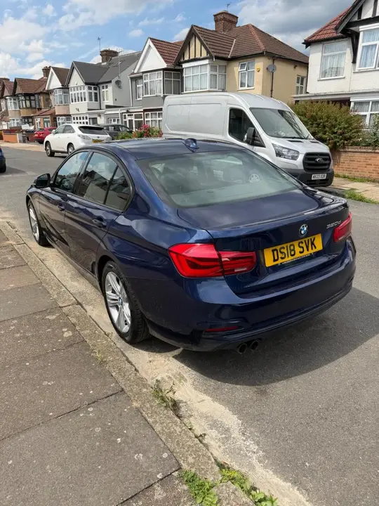 BMW 3 Series 2018 photo 5