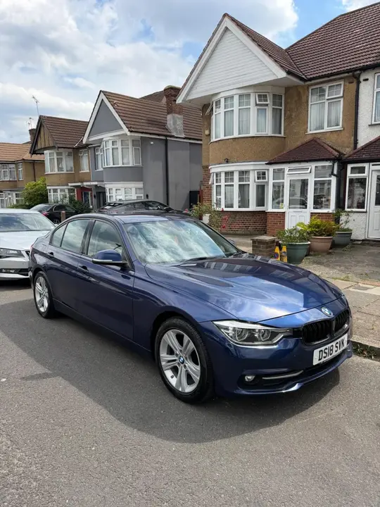 BMW 3 Series 2018 photo 3