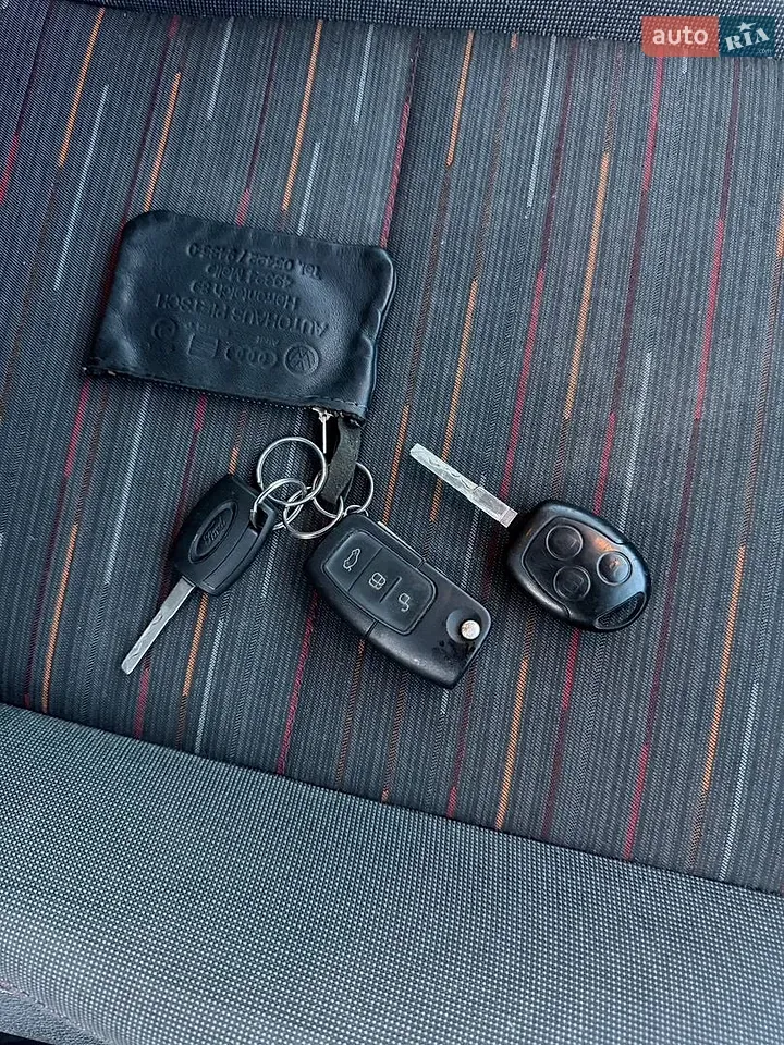 Ford C-Max 2007 photo 2