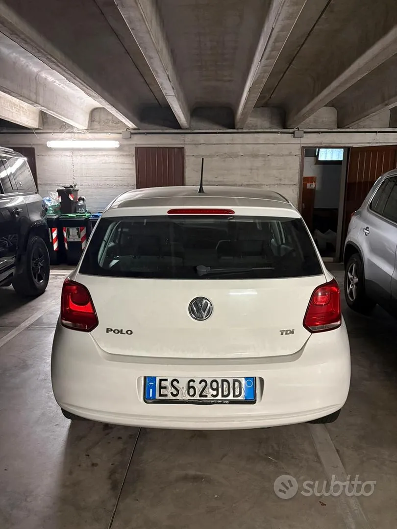 Volkswagen Polo 2013 photo 2