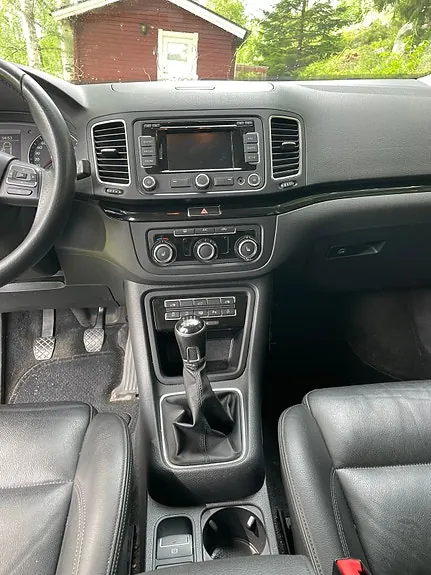 Seat Alhambra 2015 photo 4