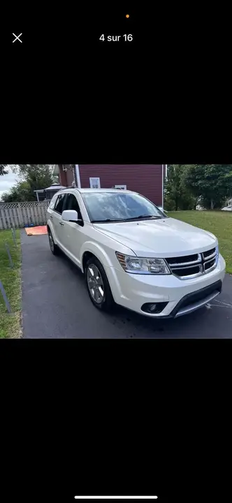 Dodge Journey 2012 photo 2