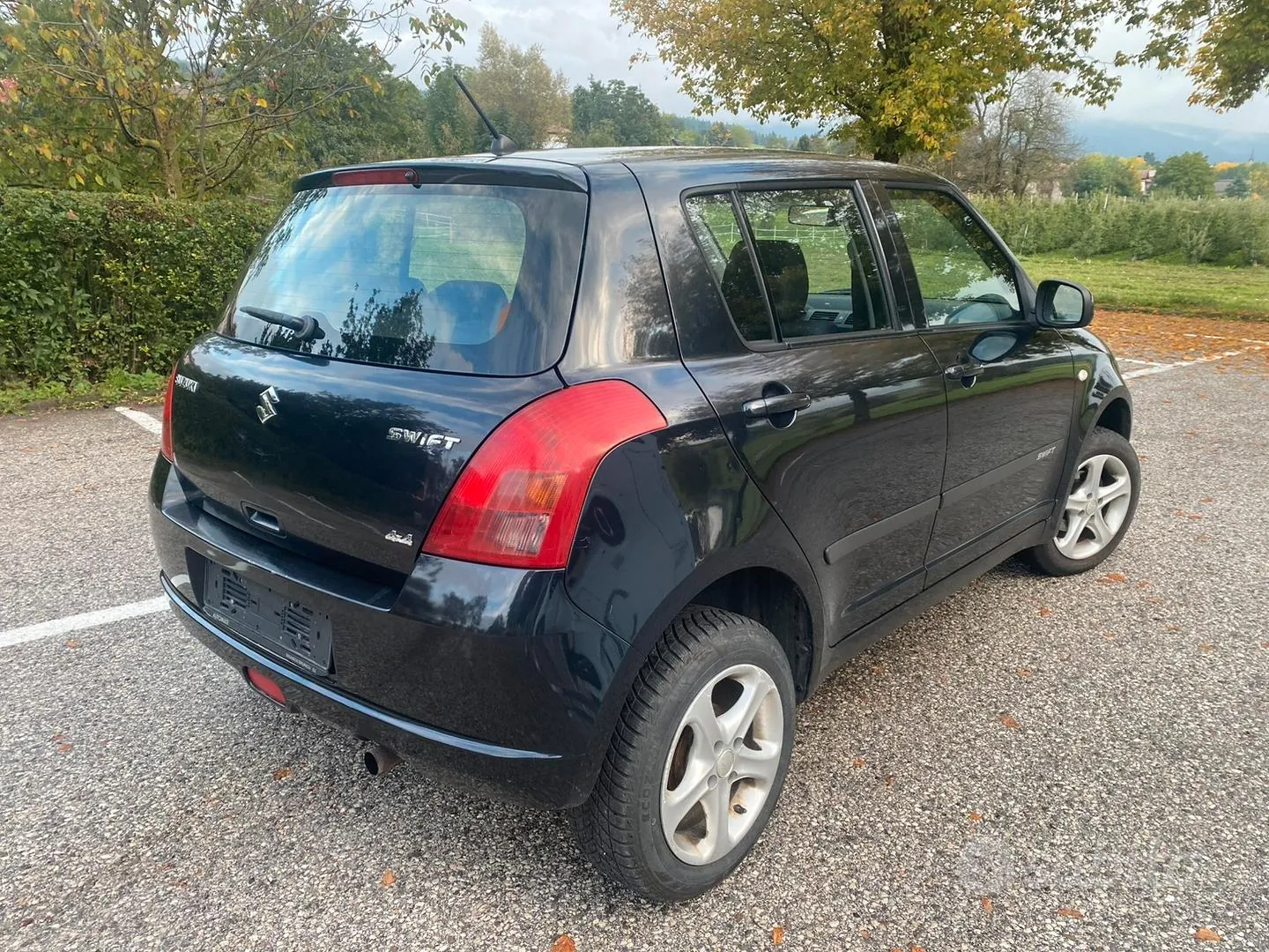 Suzuki Swift 2006 photo 3