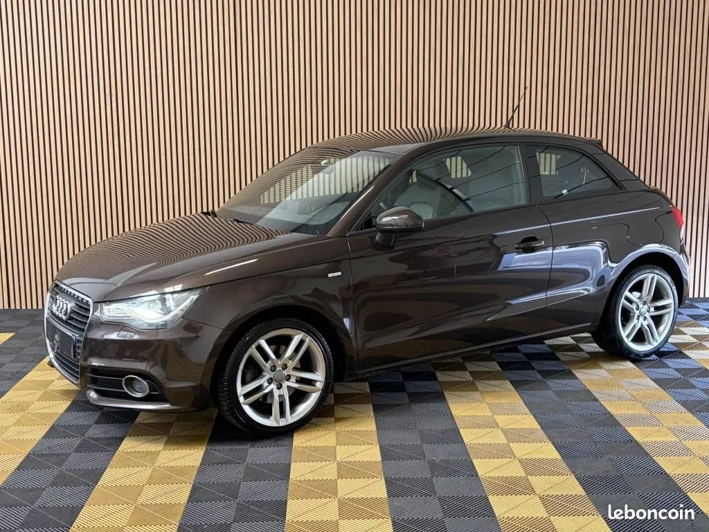 Audi A1 2011 photo 2