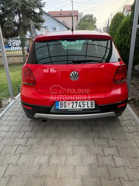 Volkswagen Cross Polo 2012 photo 4