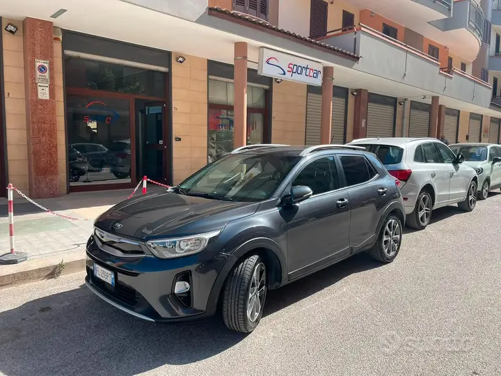 Kia Stonic 2017 photo 4