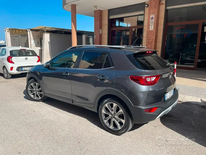 Kia Stonic 2017 photo 5