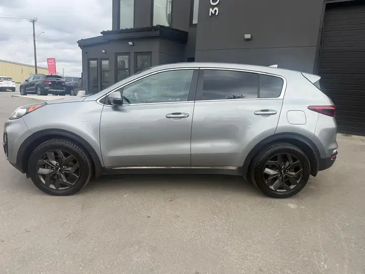 Kia Sportage 2021 photo 2