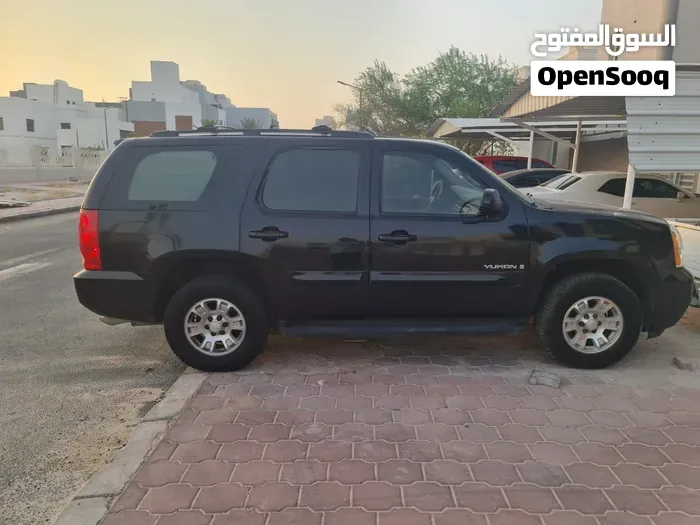 GMC Yukon 2008 photo 2