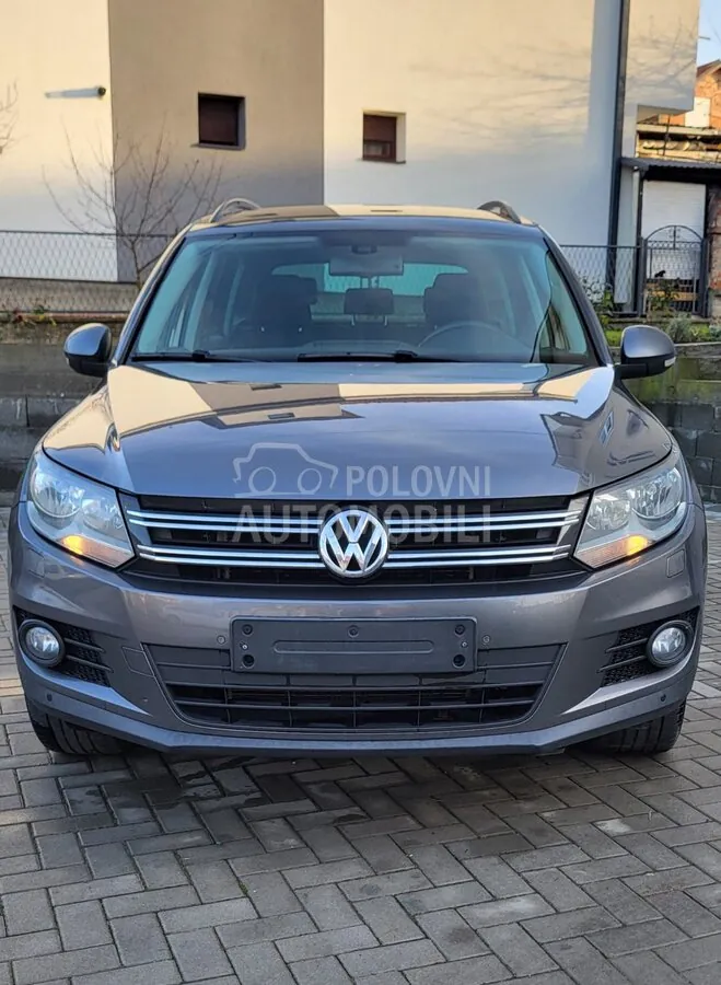 Volkswagen Tiguan 2012 photo 2