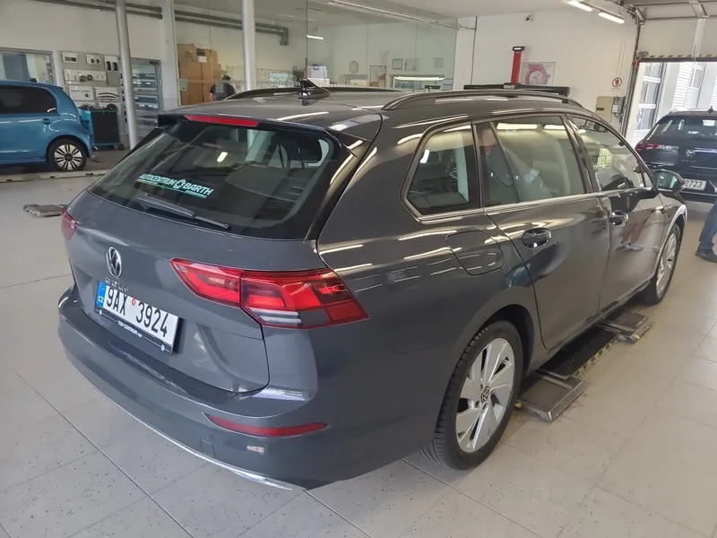 Volkswagen Golf 8 2023 photo 3