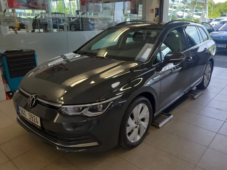 Volkswagen Golf 8