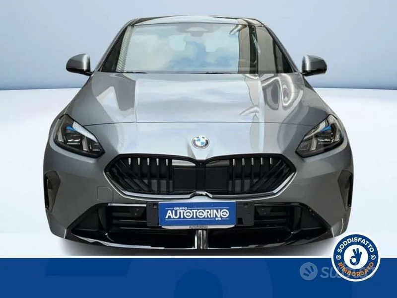 BMW 1 Series 2025 photo 3