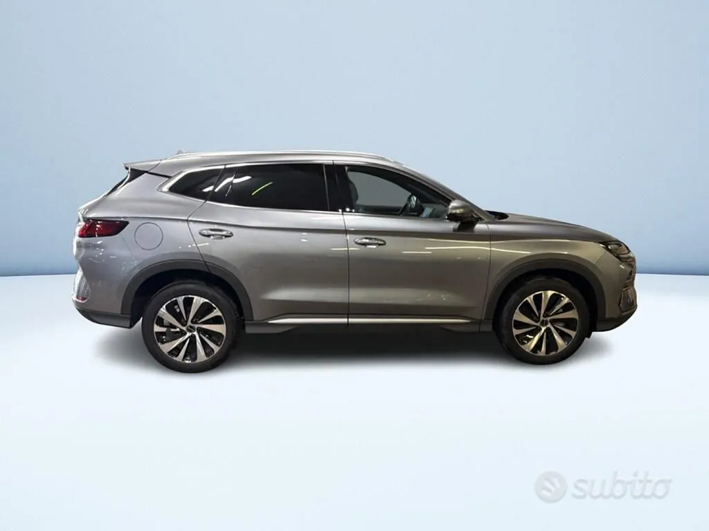 BYD Seal U 2025 photo 3