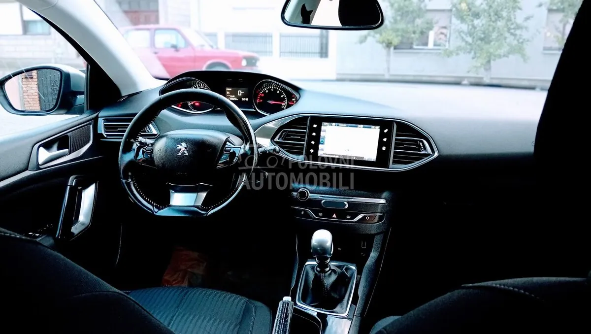 Peugeot 308 2016 photo 2