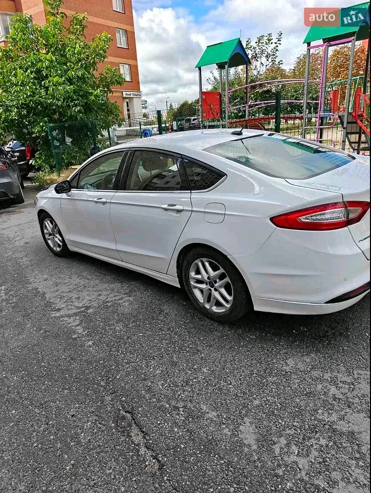 Ford Fusion 2015 photo 5