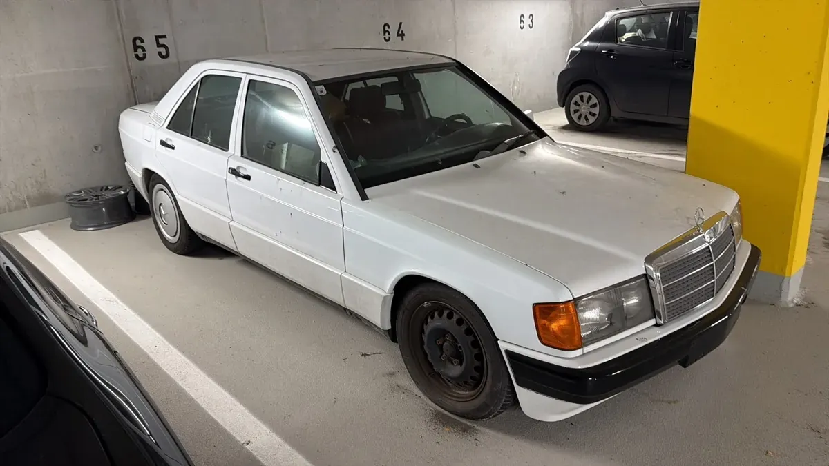 Mercedes-Benz 190 1988 photo 2