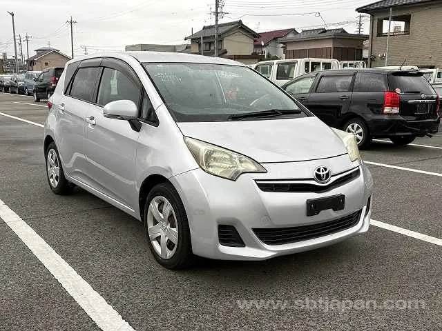 Toyota Ractis G