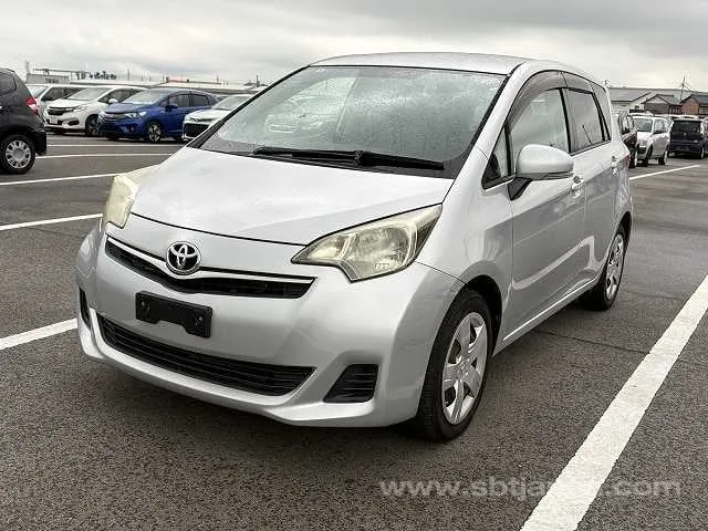 Toyota Ractis G 2011 photo 2