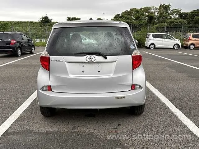Toyota Ractis G 2011 photo 5