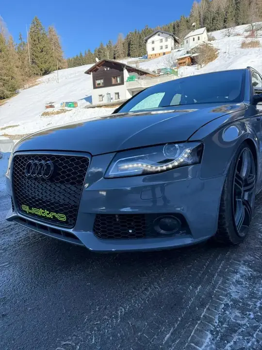 Audi A4 2011 photo 3