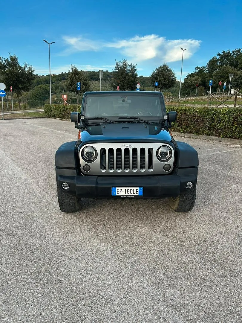 Jeep Wrangler 2012 photo 5