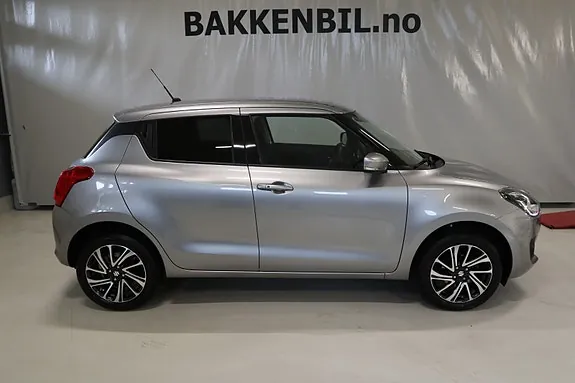 Suzuki Swift 2022 photo 2