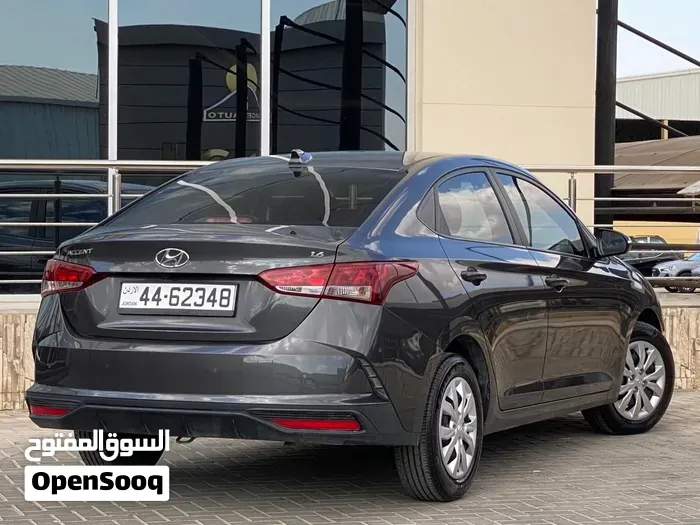 Hyundai Accent 2023 photo 2
