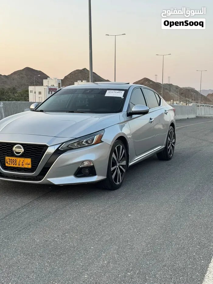 Nissan Altima 2020 photo 2