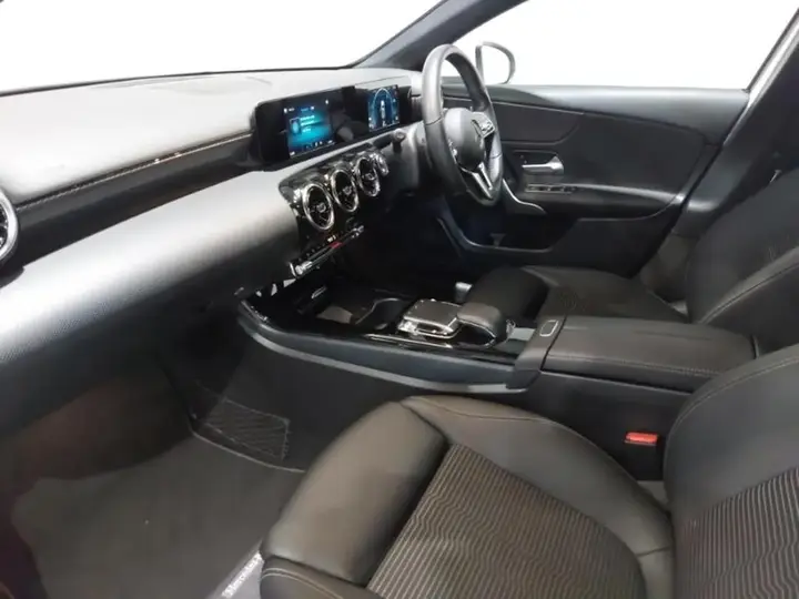 Mercedes-Benz A-Class 2018 photo 5