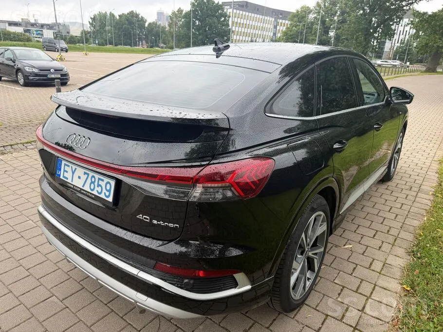 Audi Q4 E-Tron 2022 photo 4