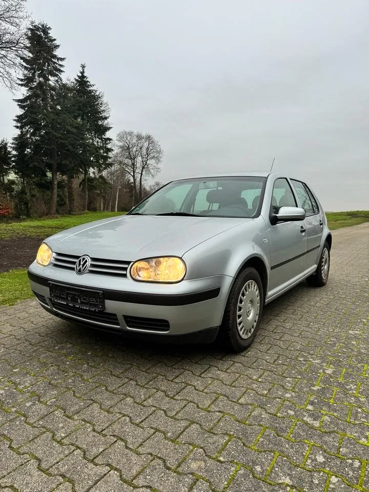 Volkswagen Golf 4