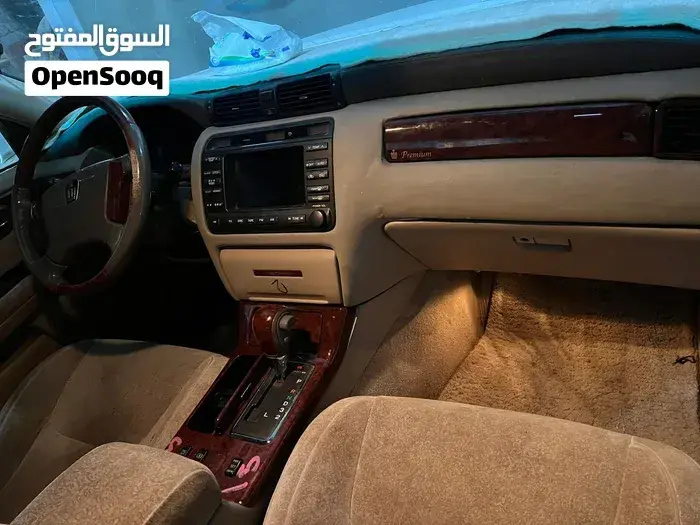 Toyota Crown 2001 photo 3