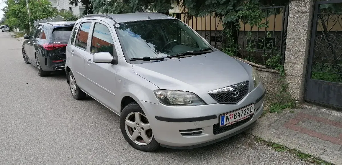 Mazda Mazda2