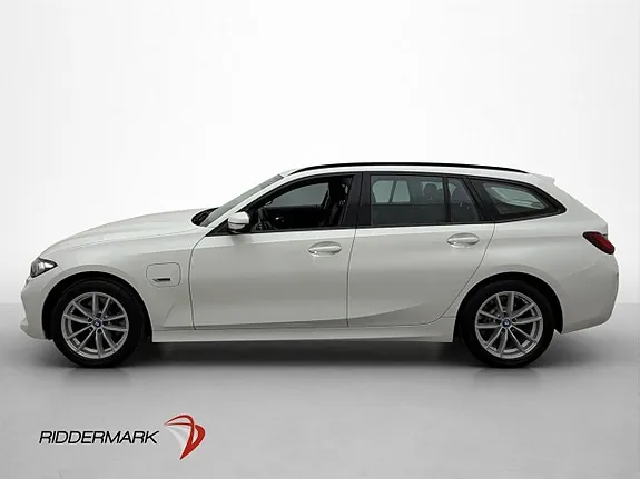 BMW 330E 2023 photo 4