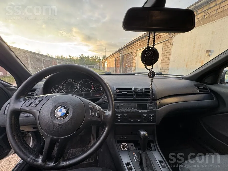 BMW 320 2004 photo 4