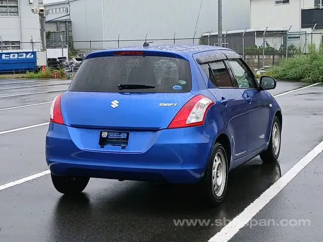 Suzuki Swift Xg 2015 photo 4