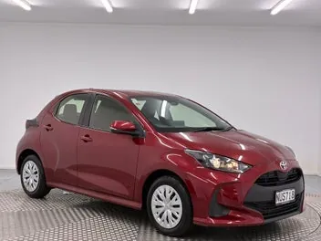 Toyota Yaris 2021 photo 2