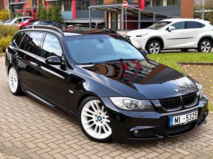 BMW 320