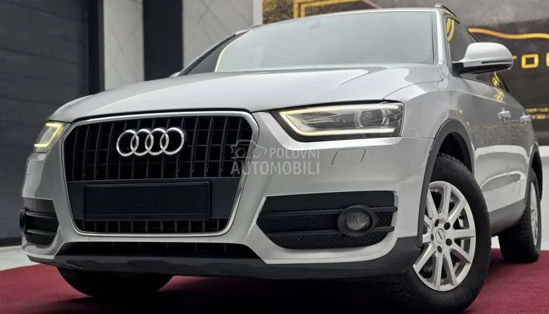 Audi Q3 2012 photo 2